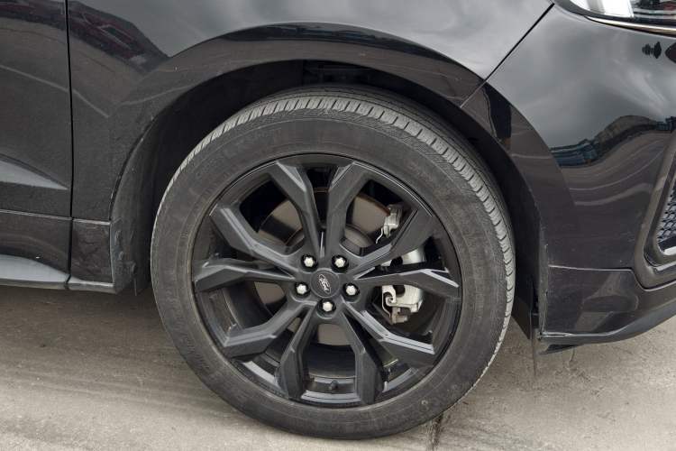 Used Ford Edge 2021 PLUS EcoBoost 245 Two-Wheel-Drive ST-Line 5-Seater
