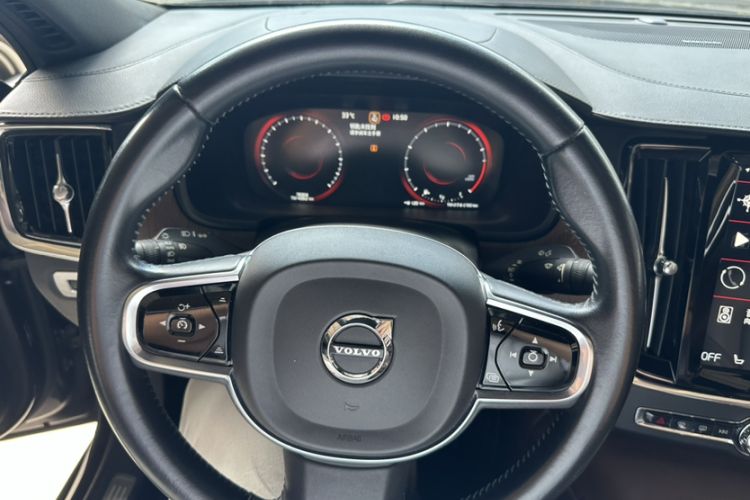 Used Volvo S90 2021 B5 Zhiyuan Luxury Edition
