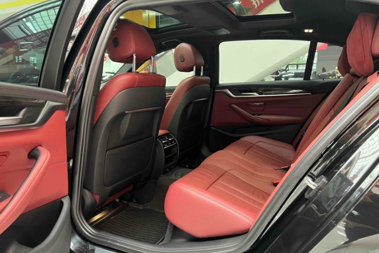 Used BMW 5 Series 2019 530Li Leading Model M Sport Package
