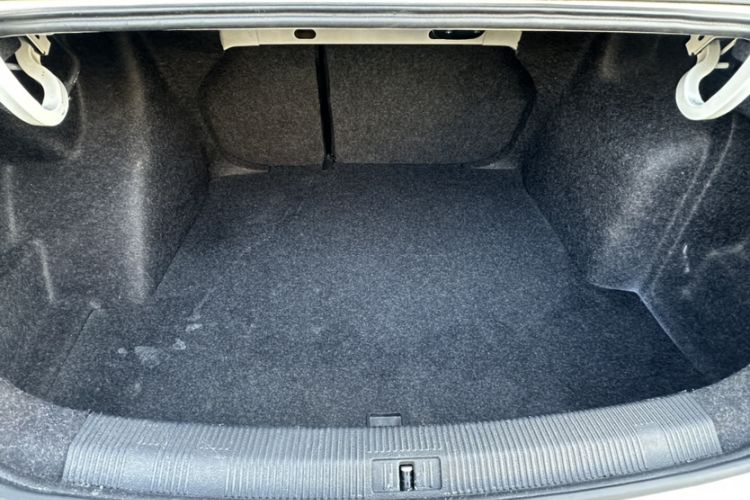 Used Volkswagen Bora 2016 1.6L Automatic Comfort Model
