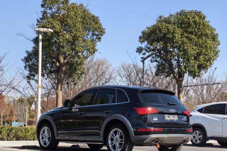 Used Audi Q5 2017 Plus 40 TFSI Technology Model
