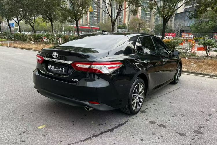 Used Toyota Camry 2021 2.5G Luxury Edition
