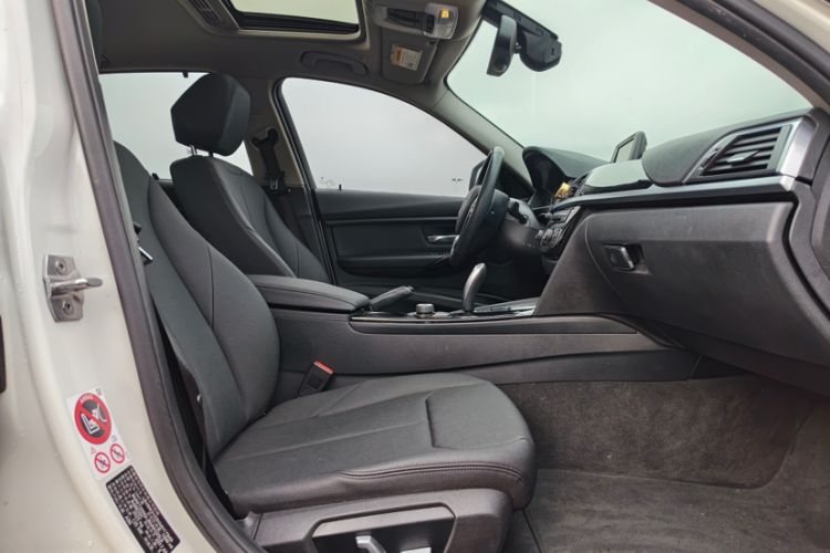 Used BMW 3 Series 2017 320Li Fashion Model
