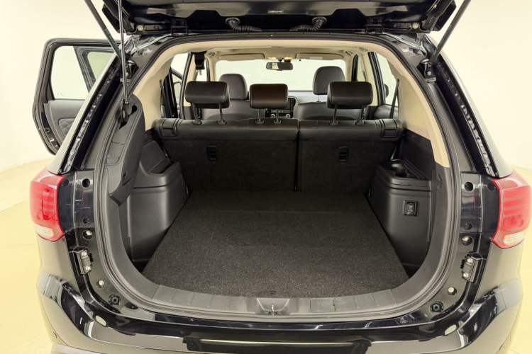 Used Mitsubishi Outlander 2020 2.4L 4x4 Zhi Xiang Edition 5 Seats
