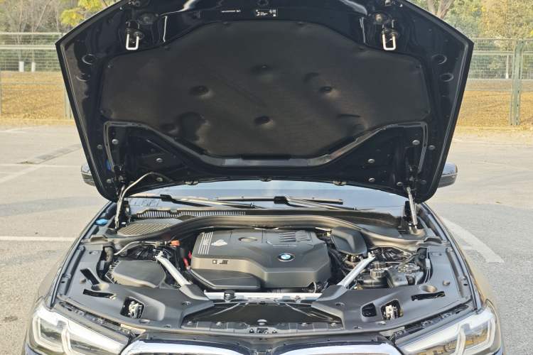 Used BMW 5 Series 2023 530Li Leading Edition Luxury Package
