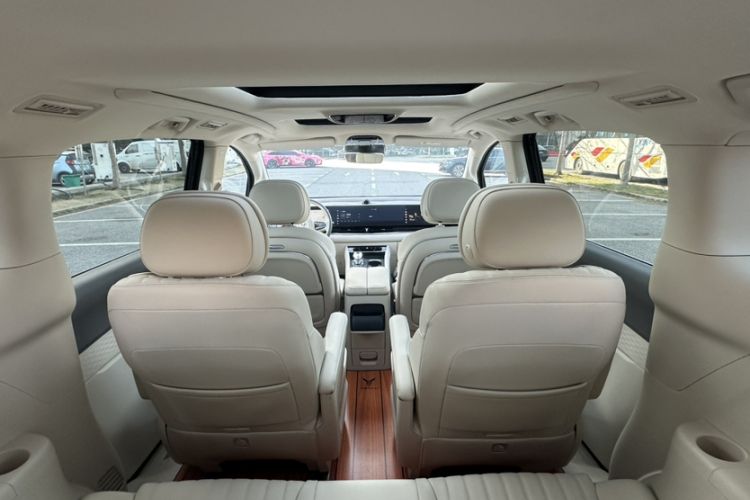 Used VOYAH Dream 2022 0-Emission Edition Dream+ Smart Range Package – 605 km
