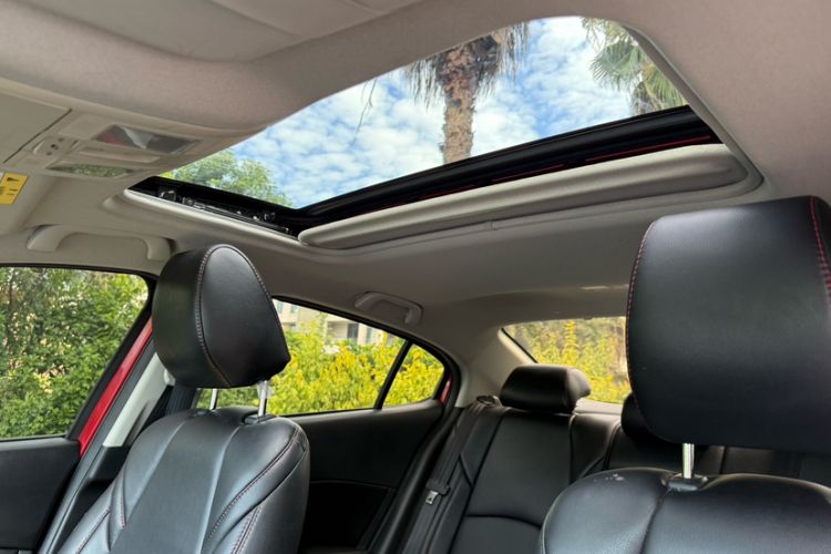 Used Mazda Mazda 3 Axela 2017 Sedan 1.5L Automatic Luxury Model Emission Standard China V