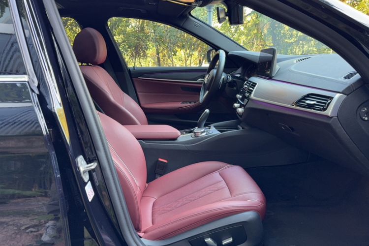 Used BMW 5 Series 2022 Second Facelift 530Li Leading Edition M Sport Package
