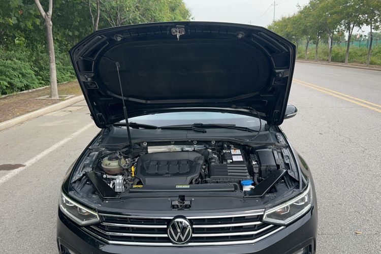 Used Volkswagen Magotan 2021 330TSI DSG 30th Anniversary Edition
