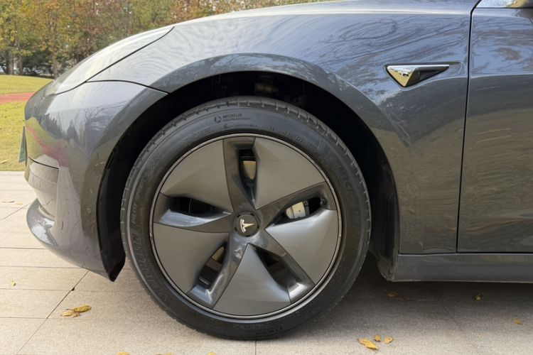 Used Tesla Model 3 2019 Standard Range Rear-Wheel Drive Upgraded Version (52 kWh)
