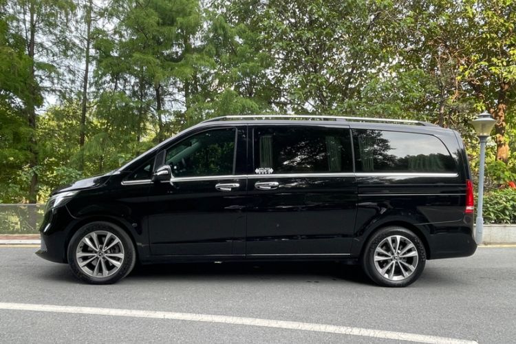 Used Mercedes-Benz V-Class 2021 V 260 Avantgarde Edition
