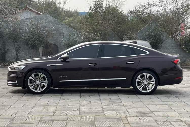 Used Buick LaCrosse 2022 Avenir Avia First Edition
