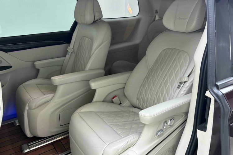 Used Buick GL8 2020 Avenir Avia Six-Seat Deluxe Edition
