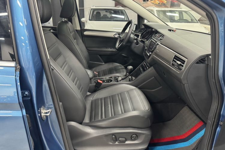 Used Volkswagen Touran 2021 Volkswagen Touran L 280TSI DSG Boundary Edition 7-Seater
