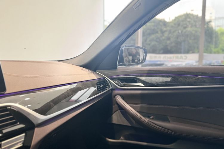 Used BMW 5 Series 2021 525Li M Sport Package
