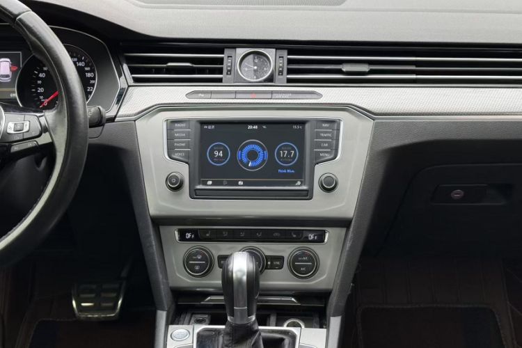 Used Volkswagen Variant 2017 380TSI Four-Wheel Drive Trail Edition
