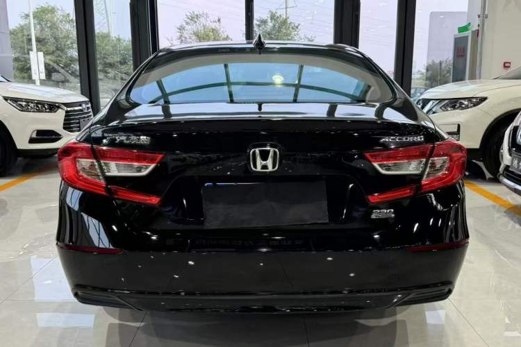 Used Honda Accord 2018 230TURBO Comfort Version National V
