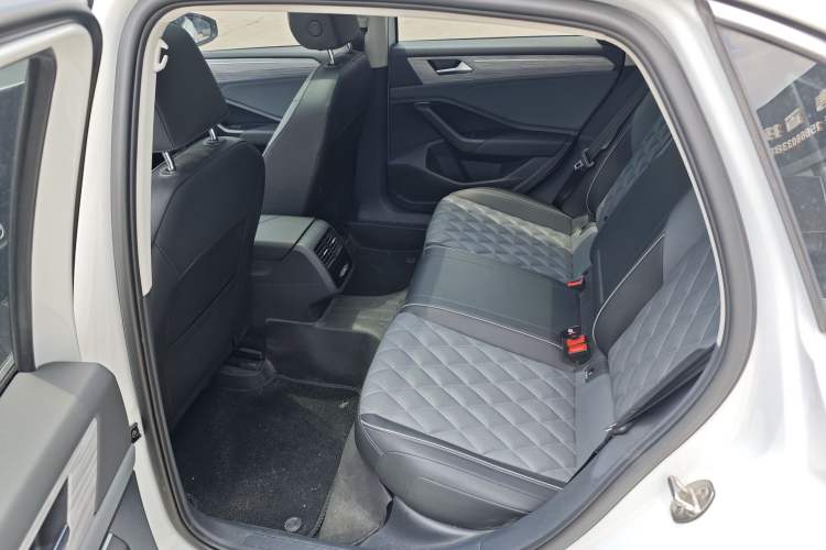 Used Volkswagen Sagitar 2023 300TSI DSG Excellence Edition
