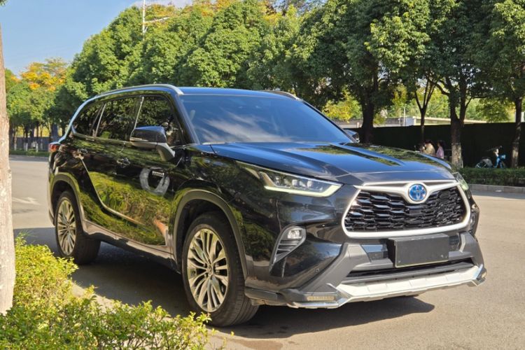 Used Toyota Highlander 2022 Dual-Engine 2.5L Four-Wheel Drive Prestige Version 7 Seats
