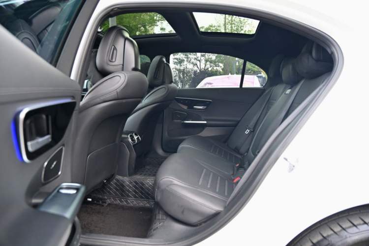 Used Mercedes-Benz C-Class 2023 Second Facelift C 260 L Sport Edition
