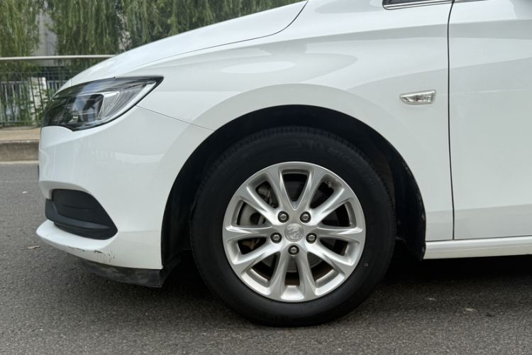 Used Buick GL6 2019 18T 6-Seater Elite Version China VI Standard
