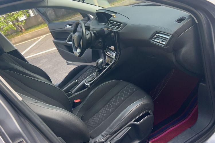 Used Peugeot 308 2016 1.6L Automatic Luxury Edition
