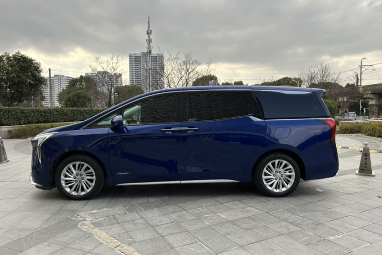 Used Buick Century 2023 2.0T Six-Seater Yinshi Edition
