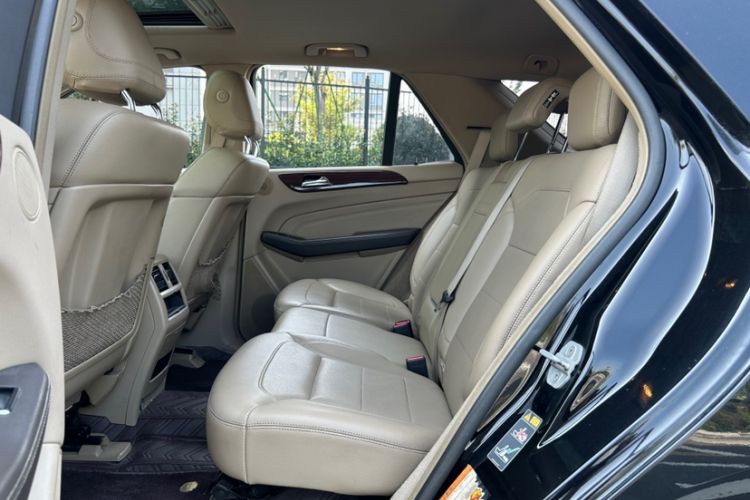 Used Mercedes-Benz M-Class 2015 ML 320 4MATIC