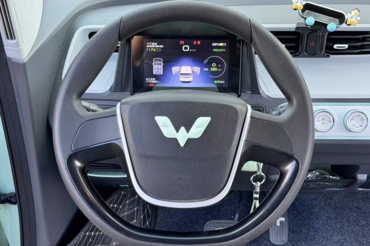 Used Wuling Hongguang MINIEV 2021 Macaron Premium Model – Lithium Iron Phosphate
