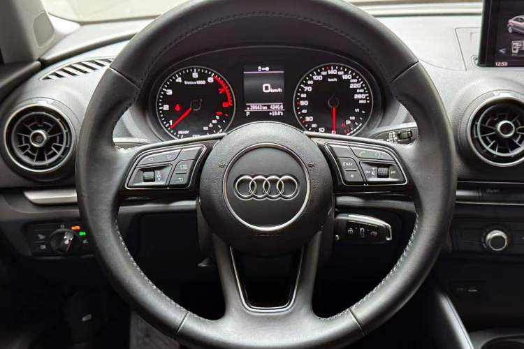 Used Audi A3 2019 Limousine 35 TFSI Ambition China V
