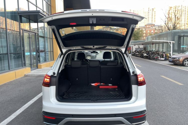 Used Volkswagen Tayron 2020 330TSI Two-Wheel Drive Luxury Connected Pro Edition