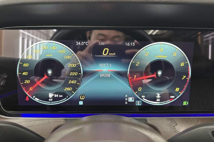 Used Mercedes-Benz E-Class 2022 Updated E 300 L Luxury Edition