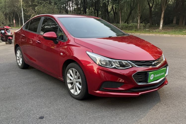 Used Chevrolet Cruze 2018 320 Automatic Pioneer Sunroof Edition
