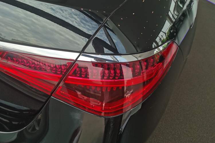 Used Mercedes-Benz S-Class 2024 S 400 L Business Model
