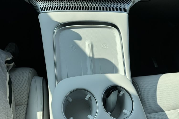 Used XPeng X9 2024 702 Ultra-Long Range Max