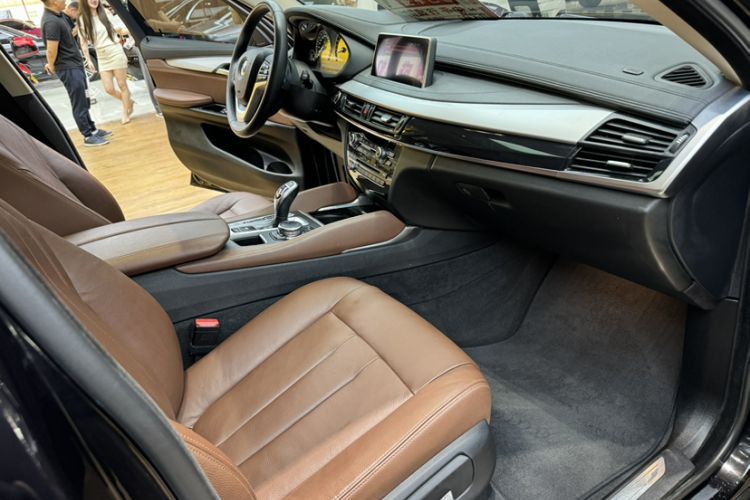 Used BMW X6 2015 xDrive35i Leading Model
