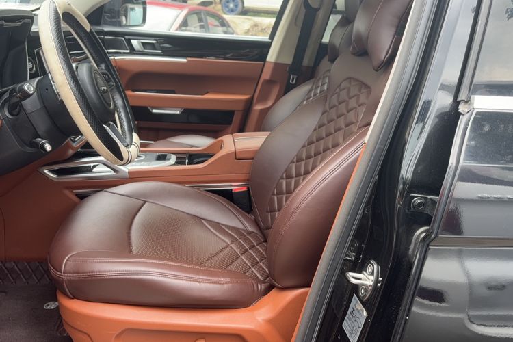 Used Zotye T700 2017 1.8T Dual-Clutch Luxury Model
