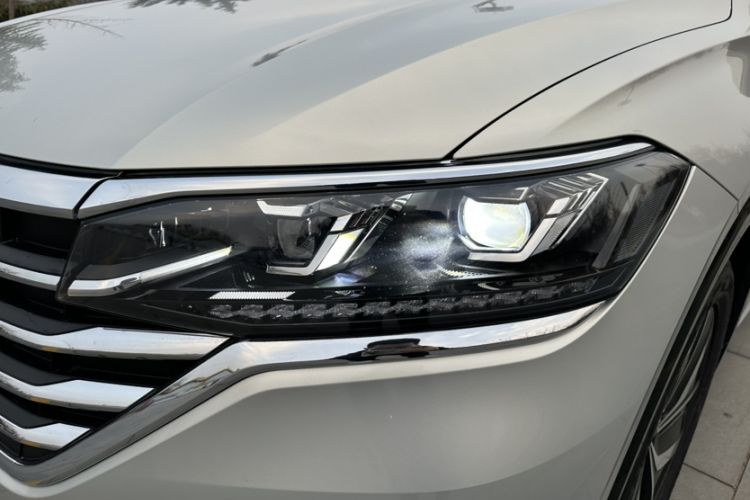 Used Volkswagen Viloran 2023 Revised Version 380TSI Luxury Edition