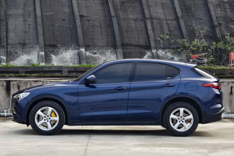 Used Alfa Romeo Stelvio 2017 2.0T 200HP Elite Edition
