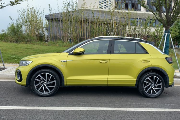 Used Volkswagen T-ROC 2023 300TSI DSG Two-Wheel Drive Starlight Edition
