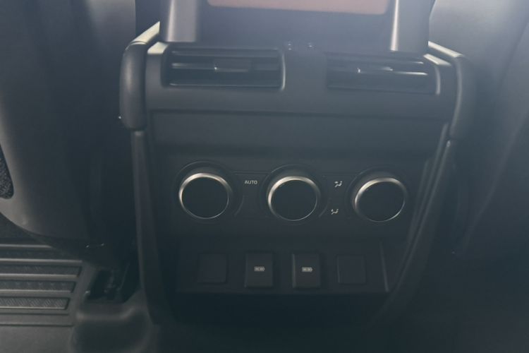 Used Land Rover Defender 2023 Facelift 110 3.0T P400 X-DYNAMIC HSE
