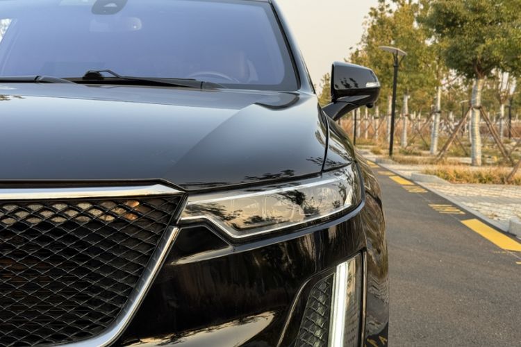 Used Cadillac XT6 2020 28T Six-Seater Luxury Sporty Enjoy-the-Comfort Safety Edition
