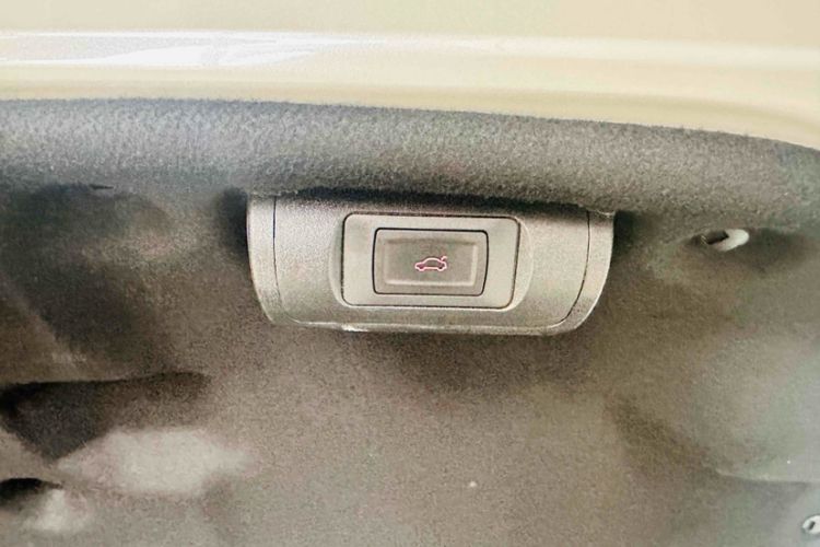 Used Lexus ES 2020 200 Excellence Edition
