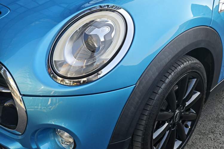 Used  MINI 2016 2.0T COOPER S Pioneer Edition Five-Door Model
