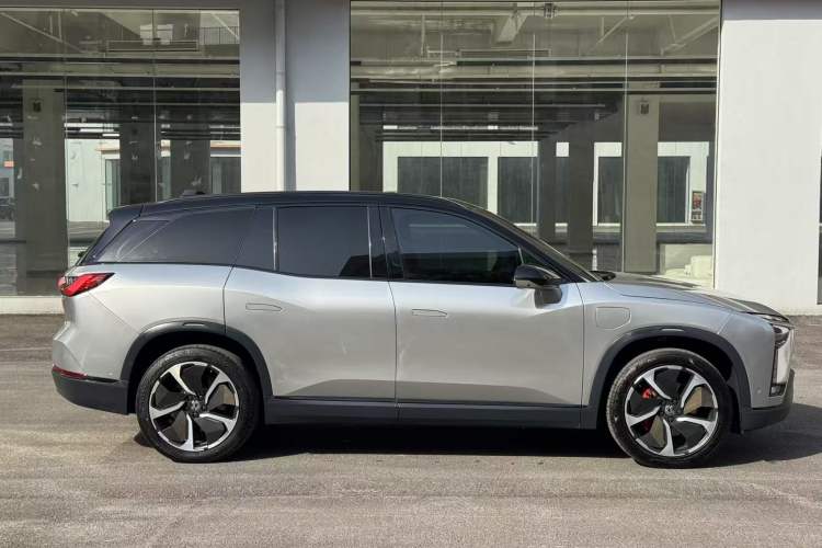 Used Nio ES8 2020 415 km Range 7-Seater Version
