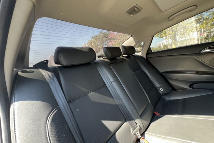 Used Hyundai Mistra 2014 1.8L Automatic Smart GLS
