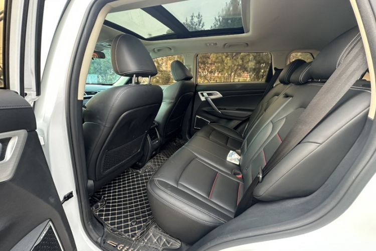 Used Geely Auto Emgrand X7 Sport 2018 1.8TD Automatic Two-Wheel Drive Smart Connect 4G Internet Edition
