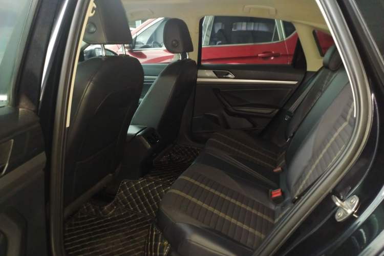 Used Volkswagen Lavida 2019 1.5L Manual Comfort Version China VI
