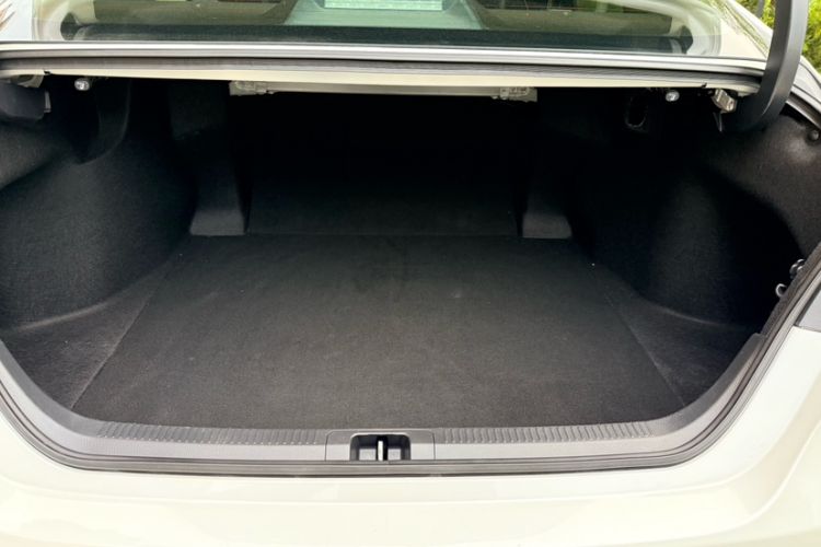 Used Toyota Camry 2019 2.5G Luxury Edition China VI Standard