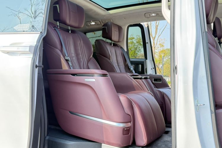 Used Buick Century 2023 2.0T Seven-Seater Yinshi Edition
